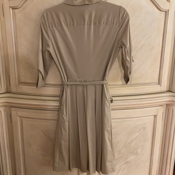 New Tory Burch French khaki size 2 - Picture 8 of 8